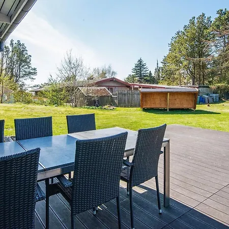 Hébergement de vacances 8 Person In Knebel